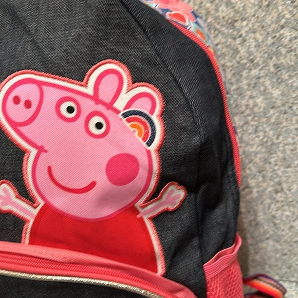 PEPPA PIG bundle!! Backpack + Gardening Peppa, Suzy Sheep & Rebecca Rabbit!! NEW - Picture 6 of 7